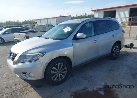 2016 Nissan Pathfinder Platinum/S/Sl/Sv z USA, uszkodzony, nr VIN 5N1AR2MN7GC602930